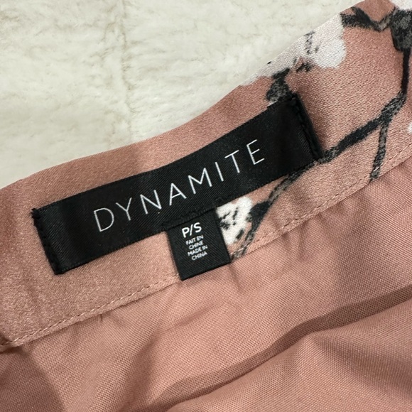 Dynamite pink satin feel wrap skirt size Small - Picture 6 of 7